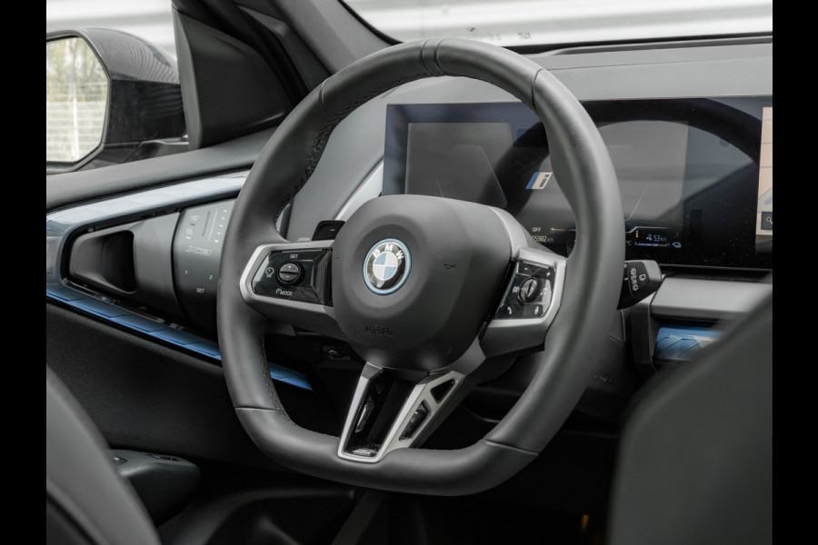 BMW X3 30e xDrive - M-Sport - Pano - Trekhaak - ACC - Head-up