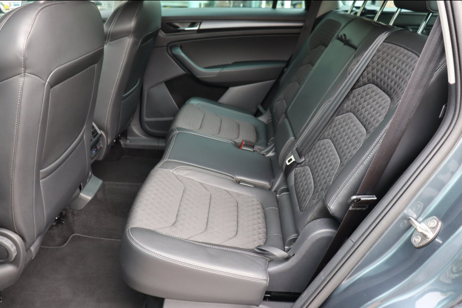 Škoda Kodiaq 1.5 TSI Bus. Ed. 7persoons digi-dashb. trekhaak h.leer+vw camera