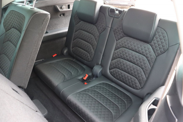 Škoda Kodiaq 1.5 TSI Bus. Ed. 7persoons digi-dashb. trekhaak h.leer+vw camera