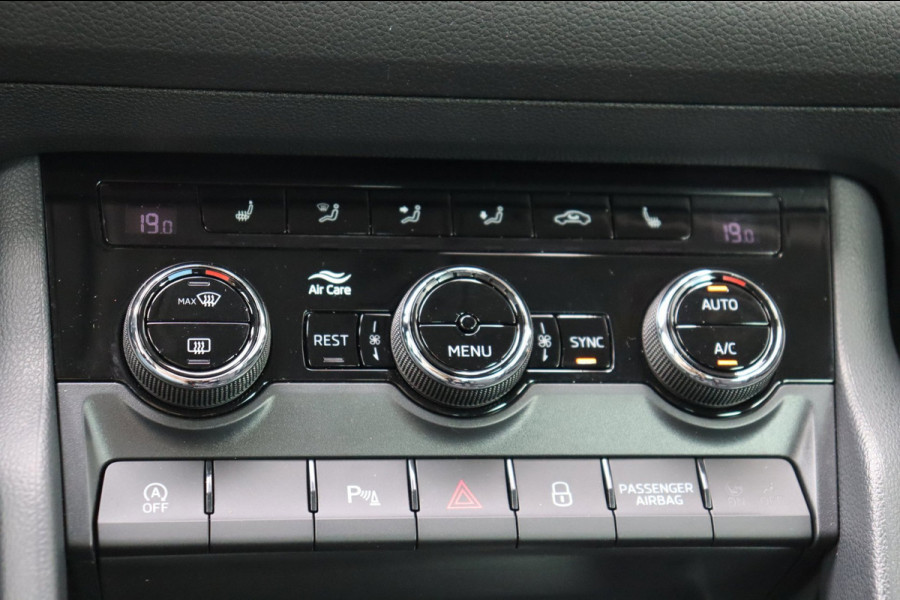 Škoda Kodiaq 1.5 TSI Bus. Ed. 7persoons digi-dashb. trekhaak h.leer+vw camera