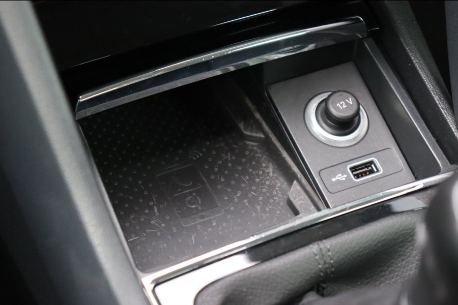 Škoda Kodiaq 1.5 TSI Bus. Ed. 7persoons digi-dashb. trekhaak h.leer+vw camera