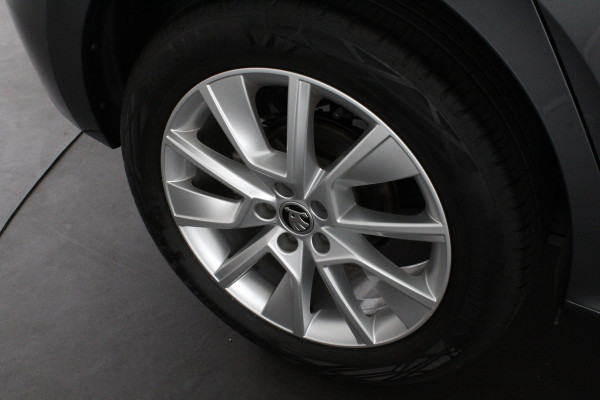 Škoda Kamiq 1.0 TSI Ambition > Automaat/Camera/Graphite Grey/Stoelverwarming...