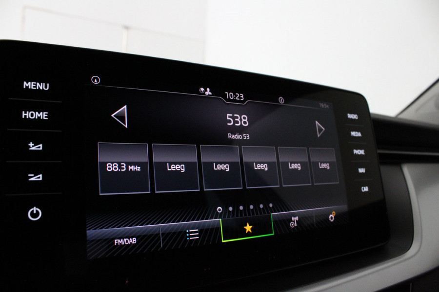 Škoda Kamiq 1.0 TSI Ambition > Automaat/Camera/Graphite Grey/Stoelverwarming...