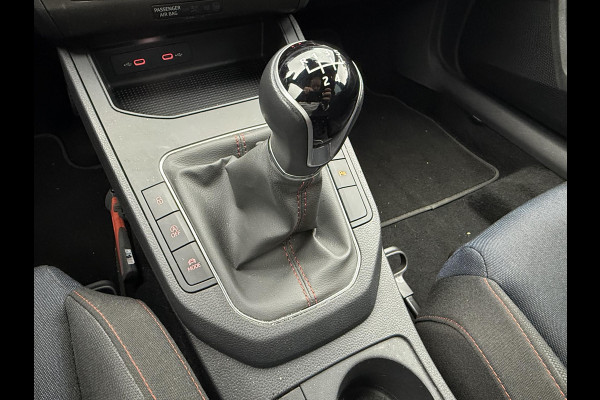 Seat Ibiza 1.0 EcoTSI FR 18 INCH| PARKEERSENSOREN| RIJKLAAR GELEVERD INCL. 12 MND BOVAG GARANTIE|  ORIGINEEL NEDERLANDS GELEVERD NAP| FULL LED| CARPLAY