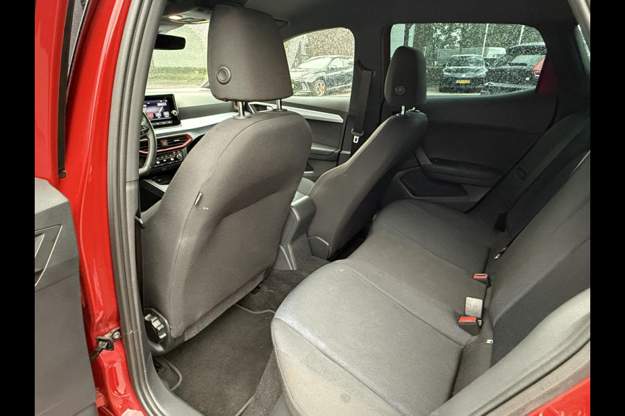 Seat Ibiza 1.0 EcoTSI FR 18 INCH| PARKEERSENSOREN| RIJKLAAR GELEVERD INCL. 12 MND BOVAG GARANTIE|  ORIGINEEL NEDERLANDS GELEVERD NAP| FULL LED| CARPLAY