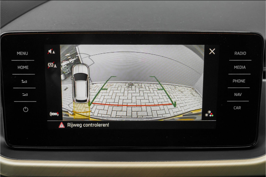 Škoda Kamiq 1.5 TSI ACT Business Edition Camera Trekhaak Stuur & Stoelverw