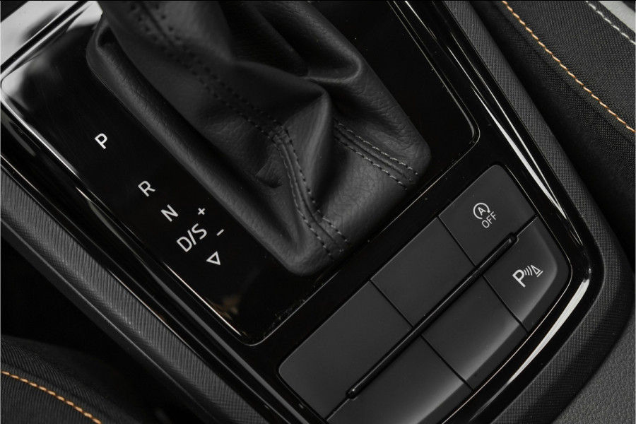 Škoda Kamiq 1.5 TSI ACT Business Edition Camera Trekhaak Stuur & Stoelverw