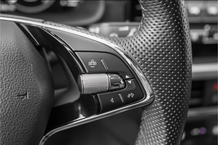 Škoda Kamiq 1.5 TSI ACT Business Edition Camera Trekhaak Stuur & Stoelverw