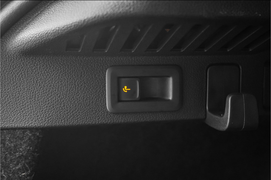 Škoda Kamiq 1.5 TSI ACT Business Edition Camera Trekhaak Stuur & Stoelverw