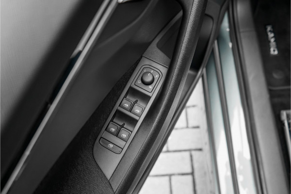Škoda Kamiq 1.5 TSI ACT Business Edition Camera Trekhaak Stuur & Stoelverw