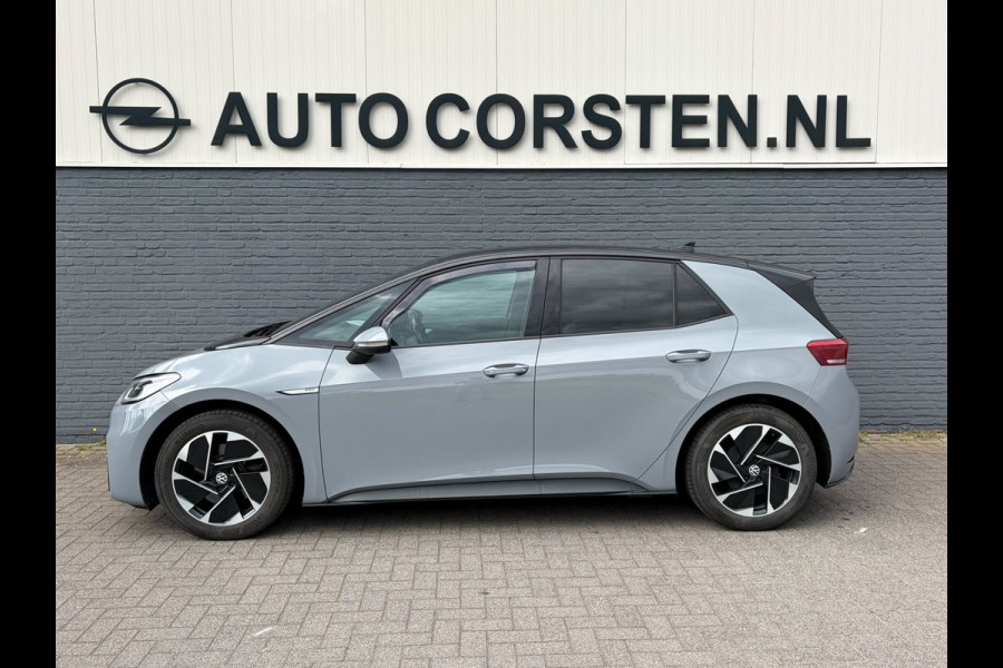 Volkswagen ID.3 First Plus 62kWh Trekhaak Panoramadak Ergo-Active Stoelen+Verwarmd Camera Adap.Cruise Navi-Pro Ecc Head-up display Matrix led Pdc Privacy Glas Isofix Lmv 18" SOH 76% Apple Carplay/Android Auto