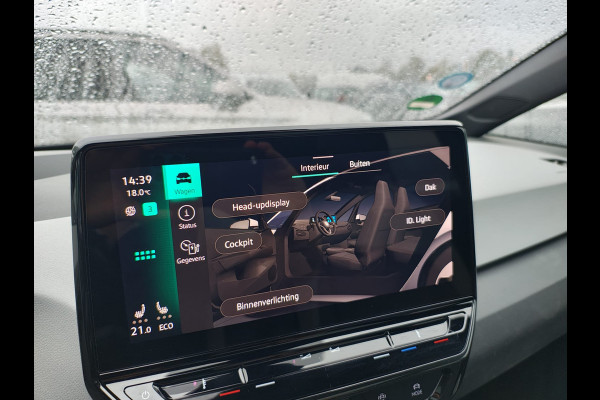 Volkswagen ID.3 First Plus 62kWh Trekhaak Panoramadak Ergo-Active Stoelen+Verwarmd Camera Adap.Cruise Navi-Pro Ecc Head-up display Matrix led Pdc Privacy Glas Isofix Lmv 18" SOH 76% Apple Carplay/Android Auto