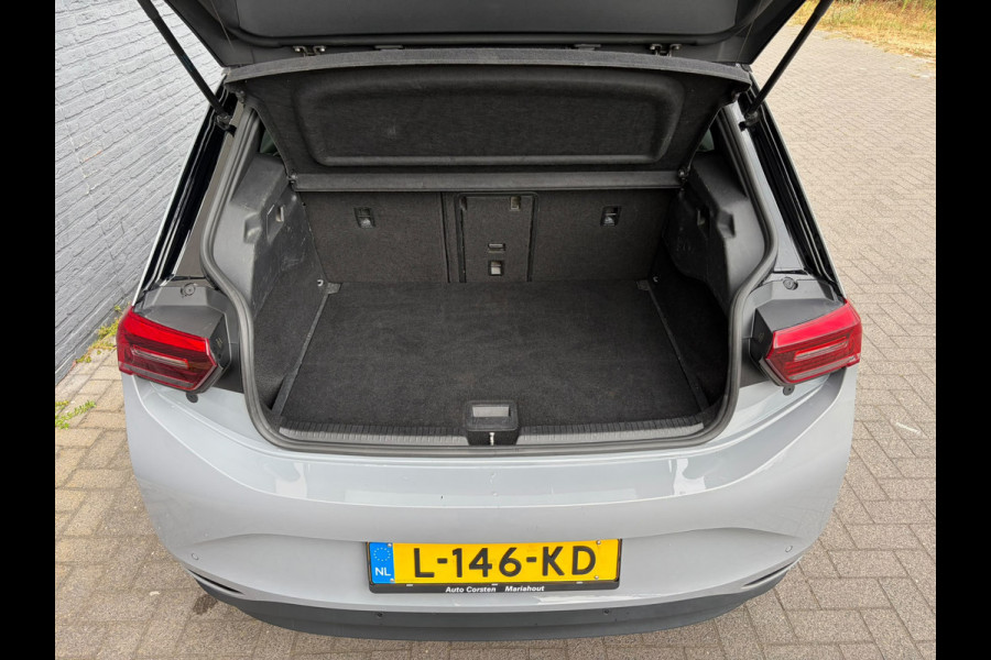 Volkswagen ID.3 First Plus 62kWh Trekhaak Panoramadak Ergo-Active Stoelen+Verwarmd Camera Adap.Cruise Navi-Pro Ecc Head-up display Matrix led Pdc Privacy Glas Isofix Lmv 18" SOH 76% Apple Carplay/Android Auto