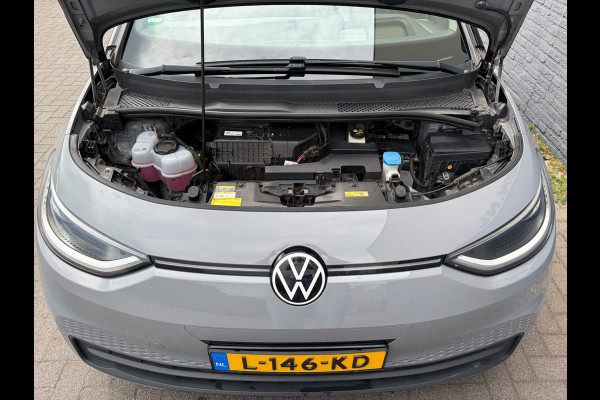 Volkswagen ID.3 First Plus 62kWh Trekhaak Panoramadak Ergo-Active Stoelen+Verwarmd Camera Adap.Cruise Navi-Pro Ecc Head-up display Matrix led Pdc Privacy Glas Isofix Lmv 18" SOH 76% Apple Carplay/Android Auto