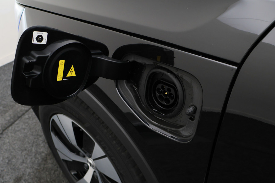 Volvo XC40 1.5 T4 Plug-in hybrid Core Bright SOH 99,6%, Camera, Apple Carplay, Lane Assist, Keyless, PDC