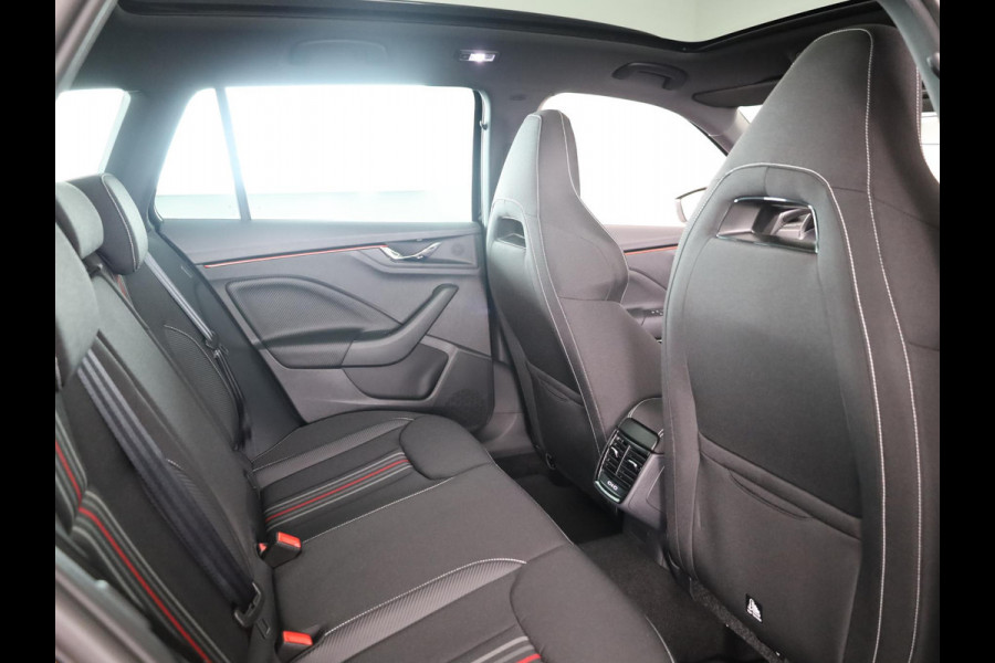 Škoda Kamiq Monte Carlo 1.0 TSI 115 pk 7 versn. DSG | Travel Assist Plus | Winter Pakket
