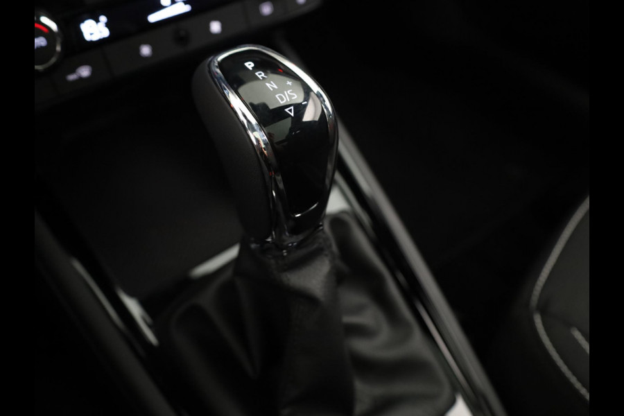 Škoda Kamiq Monte Carlo 1.0 TSI 115 pk 7 versn. DSG | Travel Assist Plus | Winter Pakket