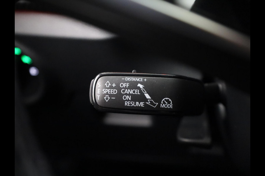 Škoda Kamiq Monte Carlo 1.0 TSI 115 pk 7 versn. DSG | Travel Assist Plus | Winter Pakket