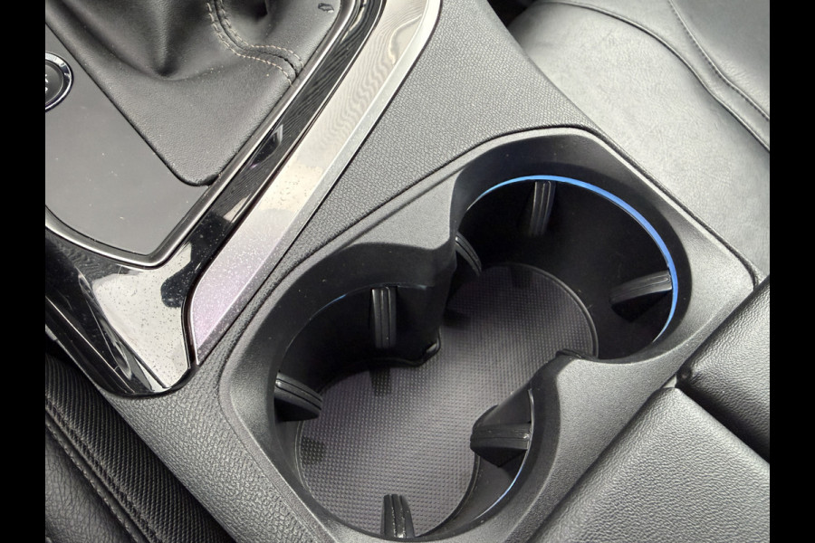 Peugeot 3008 BWJ 11-2019 | 1.2T 131PK BL Premium | LEER | CAMERA A | CLIMA | NAVI | CRUISE | CARPLAY | PDC 2X |
