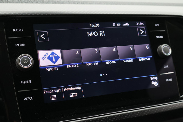Volkswagen T-Cross 1.0 TSI DSG Life Business Apple CarPlay, ACC, Climate Control, PDC V+A, 17”