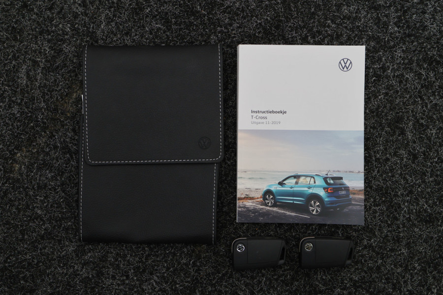 Volkswagen T-Cross 1.0 TSI DSG Life Business Apple CarPlay, ACC, Climate Control, PDC V+A, 17”