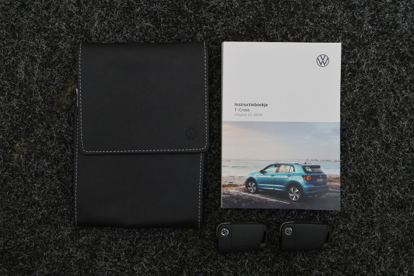 Volkswagen T-Cross 1.0 TSI DSG Life Business Apple CarPlay, ACC, Climate Control, PDC V+A, 17”