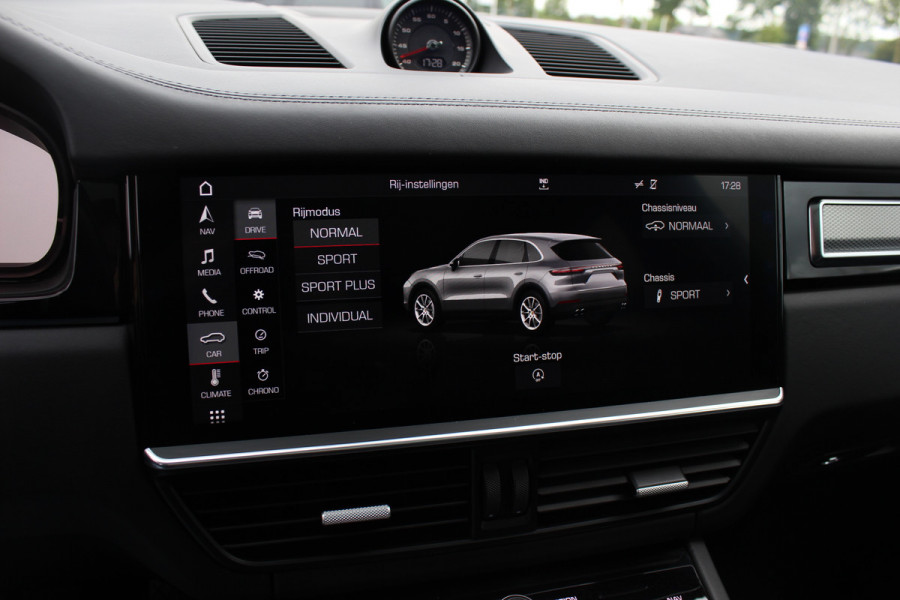 Porsche Cayenne 3.0 / Panoramadak / 360Camera / Achterasbesturing / Adaptieve Stoelen / Luchtvering / 21'' / Bose / Matrix LED / Sportchrono / Stoelventilatie+Verwarming / Stuurverwarmd / Dodehoek / DAB / Cruise