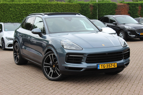 Porsche Cayenne 3.0 / Panoramadak / 360Camera / Achterasbesturing / Adaptieve Stoelen / Luchtvering / 21'' / Bose / Matrix LED / Sportchrono / Stoelventilatie+Verwarming / Stuurverwarmd / Dodehoek / DAB / Cruise
