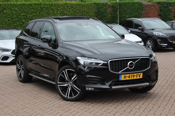 Volvo XC60 2.0 B5 R-Design / Trekhaak / Panoramadak / 360Camera / Head-up / Luchtvering / Keyless / 21'' / B&W / Luxe Leder / Stoelverwarming 4x / Dodehoek / DAB / ACC