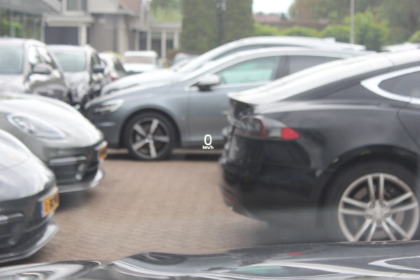Volvo XC60 2.0 B5 R-Design / Trekhaak / Panoramadak / 360Camera / Head-up / Luchtvering / Keyless / 21'' / B&W / Luxe Leder / Stoelverwarming 4x / Dodehoek / DAB / ACC