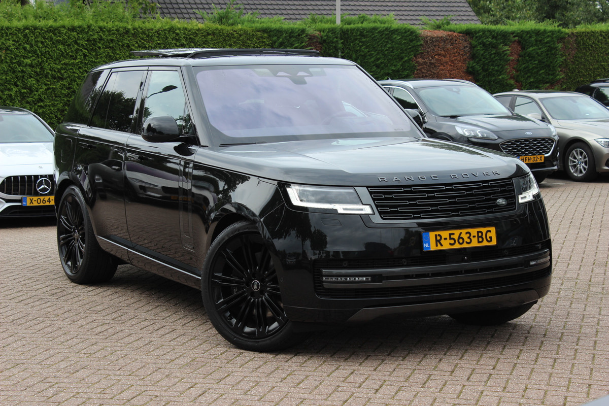 Land Rover Range Rover 4.4 P530 Autobiography MHEV / Trekhaak / Panoramadak / 360Camera / Head-up / Meridian High End / Luchtvering / 23'' / Achterasbesturing / Softclose / Sfeerverlichting / Massage / Stoelverwarmd / Keyless / Dodehoek / DAB