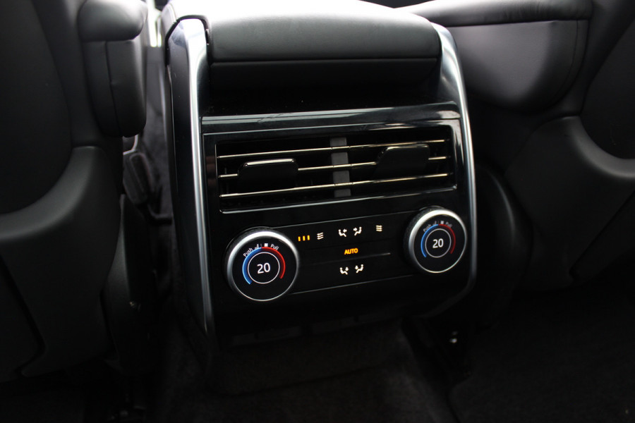 Land Rover Range Rover 4.4 P530 Autobiography MHEV / Trekhaak / Panoramadak / 360Camera / Head-up / Meridian High End / Luchtvering / 23'' / Achterasbesturing / Softclose / Sfeerverlichting / Massage / Stoelverwarmd / Keyless / Dodehoek / DAB