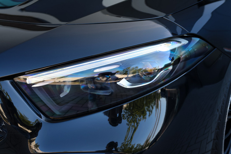 Mercedes-Benz A-Klasse 180 AMG Line | FACELIFT | DEALER.OND | PANO | CARPLAY | CAMERA | KEYLESS |
