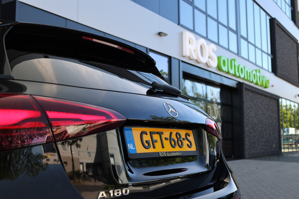 Mercedes-Benz A-Klasse 180 AMG Line | FACELIFT | DEALER.OND | PANO | CARPLAY | CAMERA | KEYLESS |