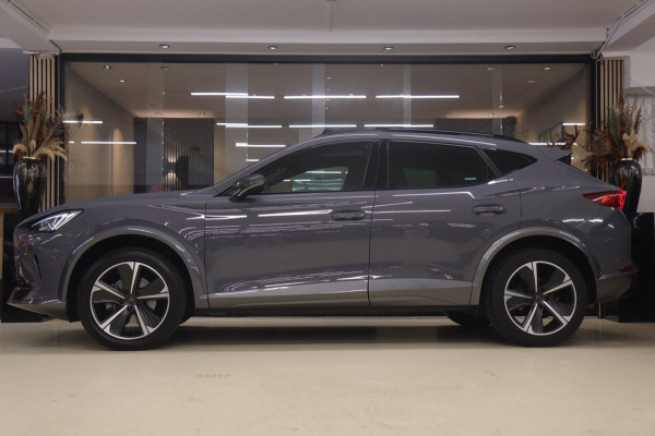 CUPRA Formentor 1.5 TSI Style PANO/CARPLAY/SFEERV/DODEHOEK/LANEASSIT/KEYLESS/VOL
