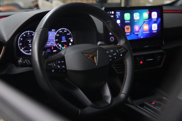 CUPRA Formentor 1.5 TSI Style PANO/CARPLAY/SFEERV/DODEHOEK/LANEASSIT/KEYLESS/VOL