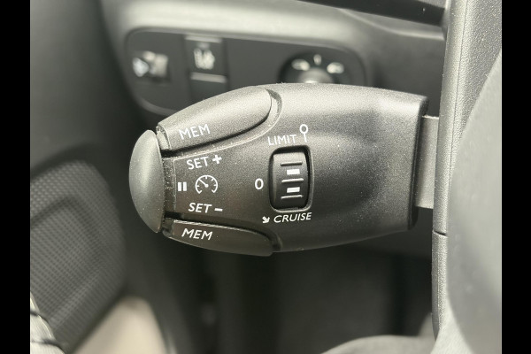 Citroën C3 1.2 PureTech S&S Shine D-riem vv in 02-2025 l 1e Eigenaar l Dealer Onderhouden l 110pk l Navi l Camera l Carplay l Clima l Cruise l Lm velgen l 6 Bak l Rijstrooksensor l Pdc l N.A.P l Apk tot 03-2027