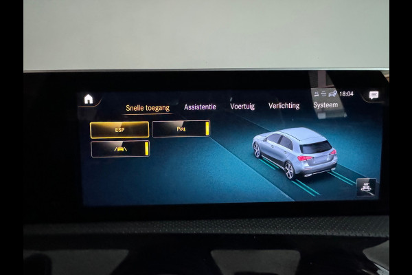 Mercedes-Benz A-Klasse 180 Business Solution AMG Pano|Stoelverwarming|Camera|Lane Assist|BlindSpot