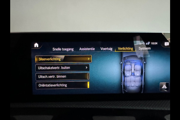 Mercedes-Benz A-Klasse 180 Business Solution AMG Pano|Stoelverwarming|Camera|Lane Assist|BlindSpot
