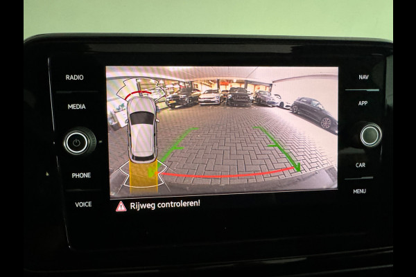 Volkswagen T-Roc 1.5 TSI Life Business Pano|ACC|Lane|Camera|Keyless|Camera