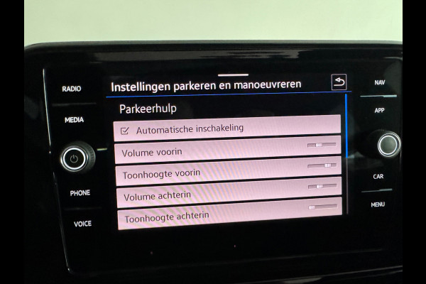 Volkswagen T-Roc 1.5 TSI Life Business Pano|ACC|Lane|Camera|Keyless|Camera