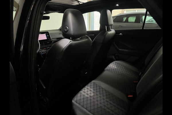 Volkswagen T-Roc 1.5 TSI Life Business Pano|ACC|Lane|Camera|Keyless|Camera