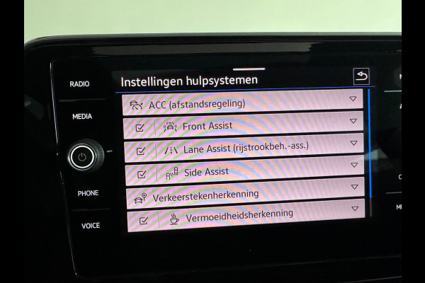 Volkswagen T-Roc 1.5 TSI Life Business Pano|ACC|Lane|Camera|Keyless|Camera