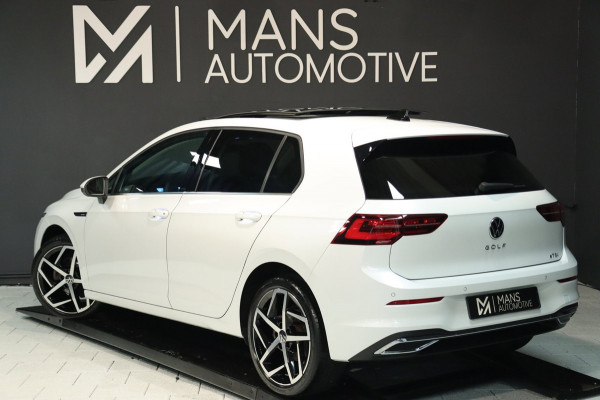 Volkswagen Golf 1.5 eTSI ACT / PANO / HUD / ACC / MEMORY / MASSAGE / CARPLAY / STUUR+STOELVERW