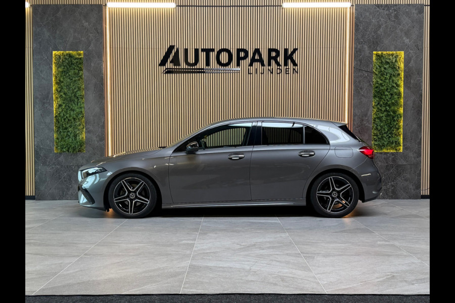 Mercedes-Benz A-Klasse 180 AMG Line BTW|GARANTIE|CAMERA|NIGHTPAKKET|DODEHOEK|KEYLESS|SFEERVERLICHTING|DEALER ONDERHOUDEN|NL AUTO|