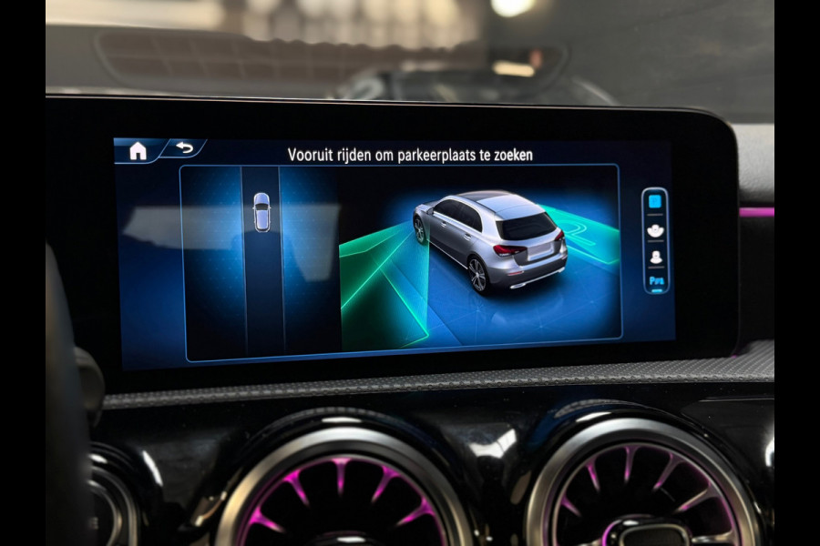 Mercedes-Benz A-Klasse 180 AMG Line BTW|GARANTIE|CAMERA|NIGHTPAKKET|DODEHOEK|KEYLESS|SFEERVERLICHTING|DEALER ONDERHOUDEN|NL AUTO|