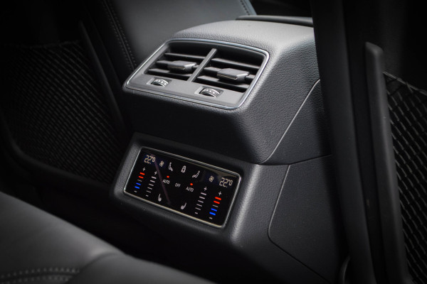 Audi SQ8 e-tron Quattro / Luchtvering/ Standkachel/ Bang & Olufsen Sound System/ Panoramadak/ Trekhaak/ 371kW (505PK)