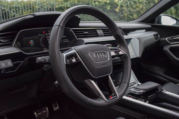 Audi SQ8 e-tron Quattro / Luchtvering/ Standkachel/ Bang & Olufsen Sound System/ Panoramadak/ Trekhaak/ 371kW (505PK)