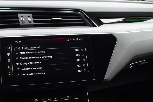 Audi SQ8 e-tron Quattro / Luchtvering/ Standkachel/ Bang & Olufsen Sound System/ Panoramadak/ Trekhaak/ 371kW (505PK)