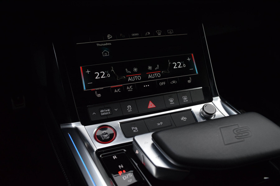 Audi SQ8 e-tron Quattro / Luchtvering/ Standkachel/ Bang & Olufsen Sound System/ Panoramadak/ Trekhaak/ 371kW (505PK)